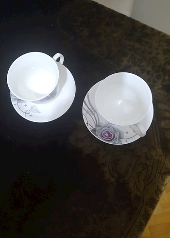 Beyaz Gri Gül Desenli Porselen Fincan Takımı - Görsel 5