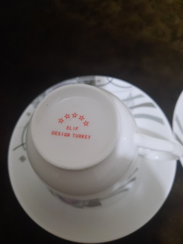 Beyaz Gri Gül Desenli Porselen Fincan Takımı - Görsel 4