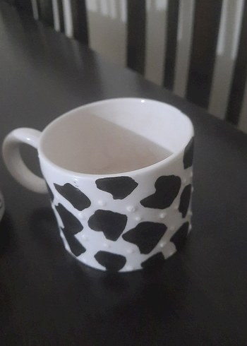 Beyaz Desenli Seramik Fincan Seti - Görsel 3