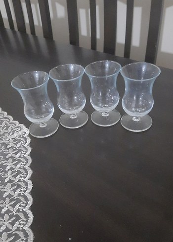 4 Adet Şeffaf Ayaklı Bardak - Görsel 2