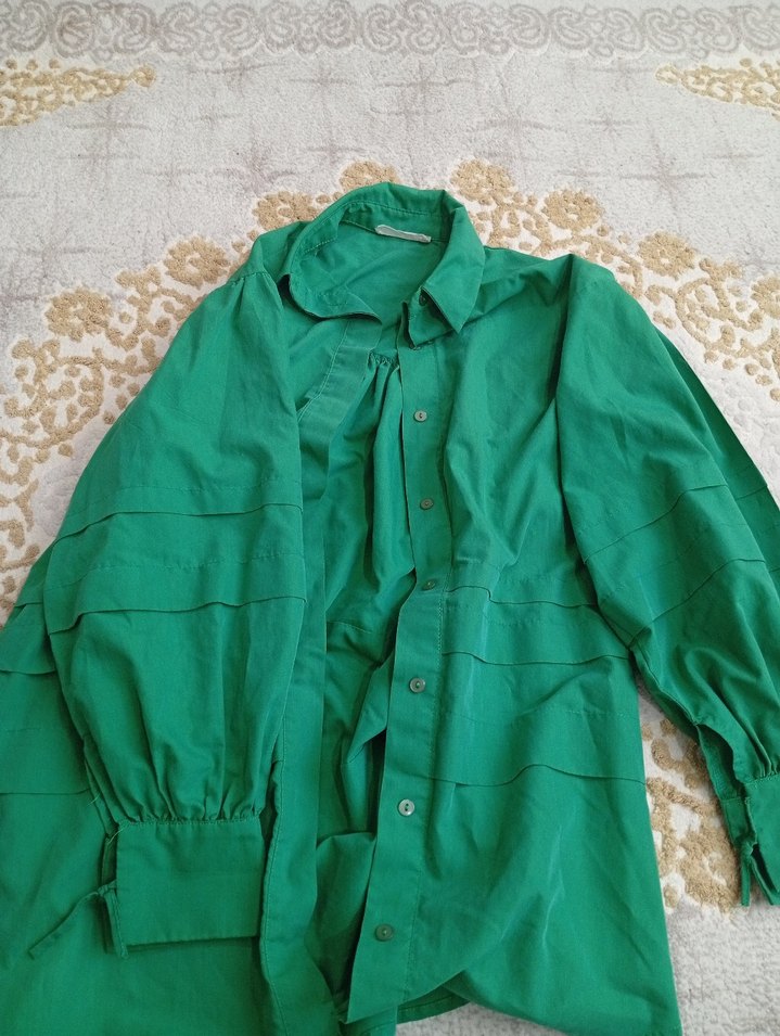 Pembe Uzun Kollu gömlek ve yeşil gömlek - Görsel 2