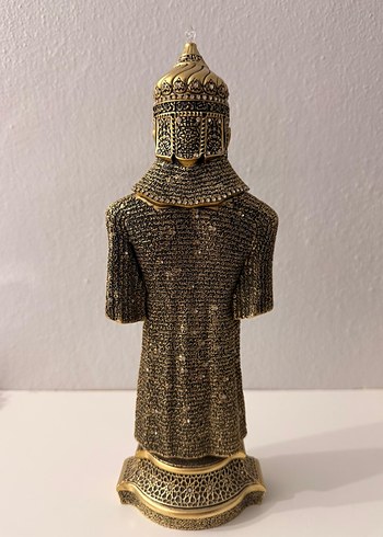 Koyu Altın Renkli Zırhlı Figürin - Görsel 2