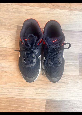 Nike Kırmızı Detaylı Erkek Spor Ayakkabı 32 - Görsel 2