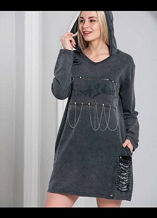 Taşlanmış eskitme kumaş gri zincirli elbise