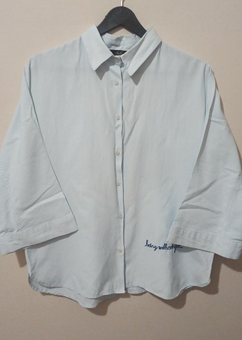 Kadın mavi arka desenli  Kumas Düğmeli Gömlek - Görsel 2