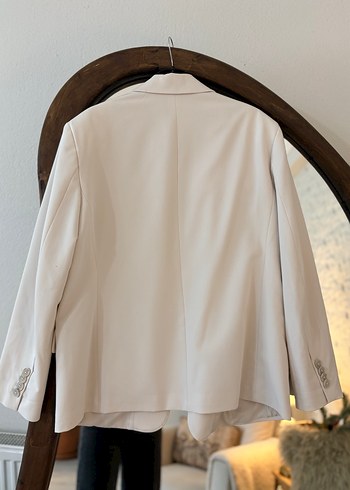 Kadın Beyaz Kuşaklı Midi Blazer - Görsel 4