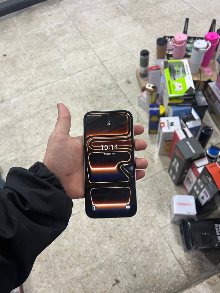 17 pro max Beyaz replika çok iyi - Görsel 2