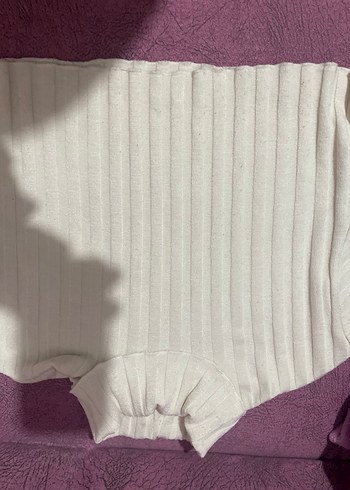 Beyaz Pilili Boğazlı Kolsuz Kadın Kazak - Görsel 3