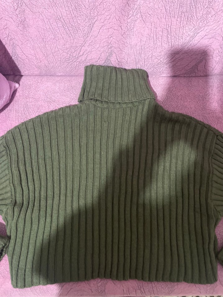 Yeşil Kadın Boğazlı Kolsuz Triko Kazak geniş kesim - Görsel 2