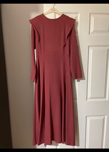 Kemer Detaylı Uzun Pembe Kadın Elbise - Görsel 2