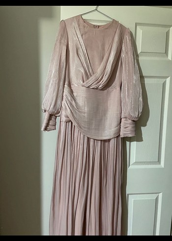 Pudra Renk Uzun Pilili Abiye Elbise - Görsel 3