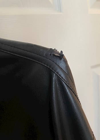 Bershka Düğmeli Siyah Deri Kadın Ceket - Görsel 5