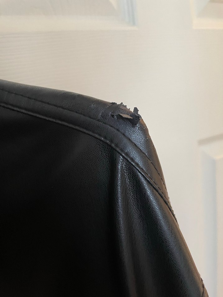 Bershka Düğmeli Siyah Deri Kadın Ceket - Görsel 5