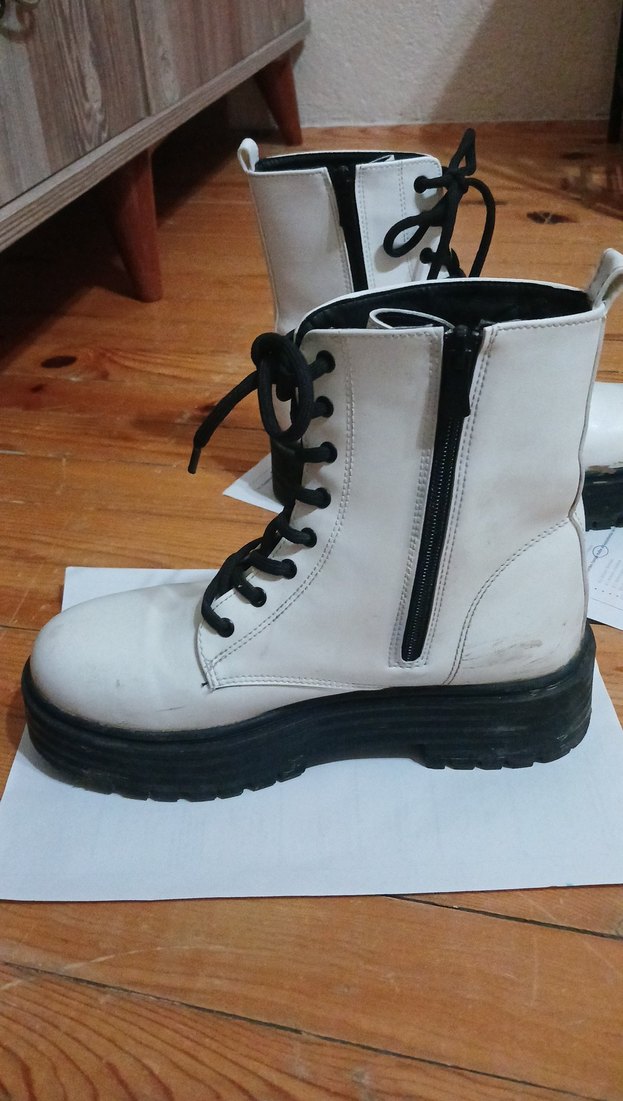 Beyaz Deri Platform Topuklu Kadın Bot - Görsel 3