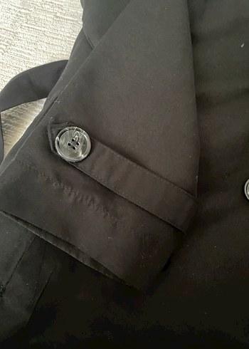 Siyah Düğmeli Kadın Trençkot - Görsel 3