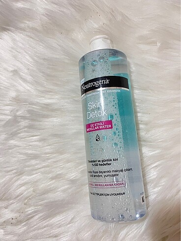 Neutrogena skin detoks