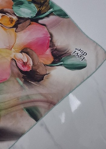 LEVİDOR İPEK TWİLL EŞARP - Görsel 3