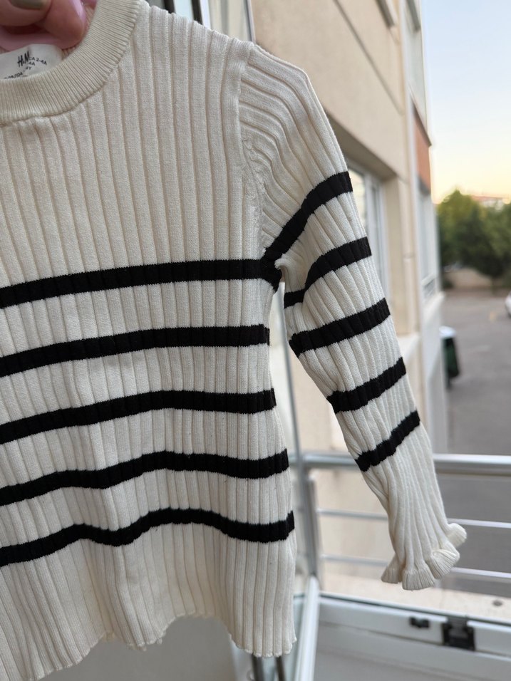 H&M kazak — görsel 4/4