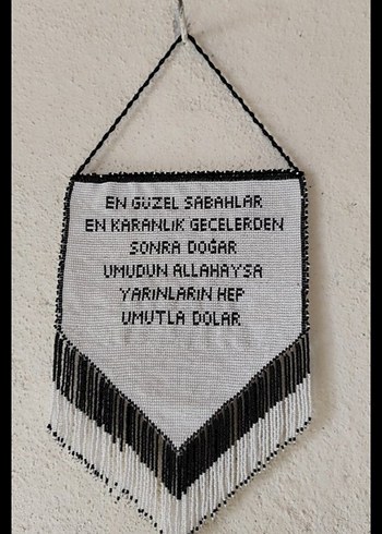 Umutlu Sabahlar Siyah Beyaz Tig İsi Duvar Susu
