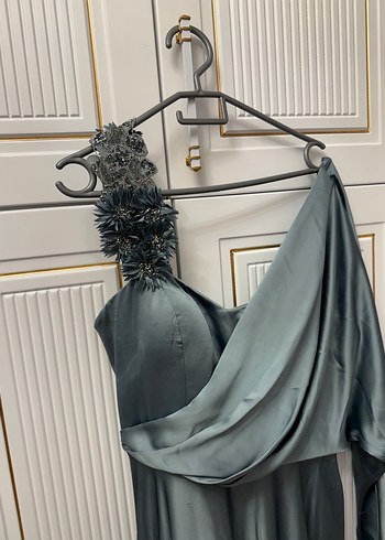 V Yaka Uzun Kollu Kadın Abiye Elbise - Görsel 3