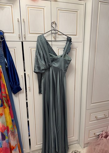 V Yaka Uzun Kollu Kadın Abiye Elbise - Görsel 4