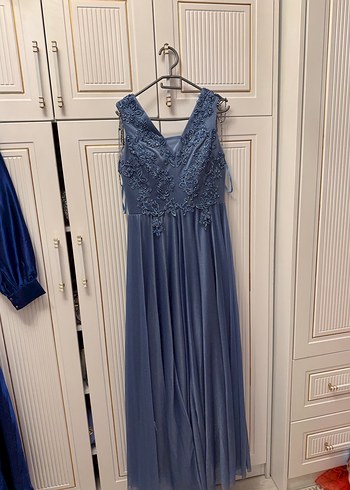 Mavi Nakışlı V Yaka Midi Abiye Elbise - Görsel 2