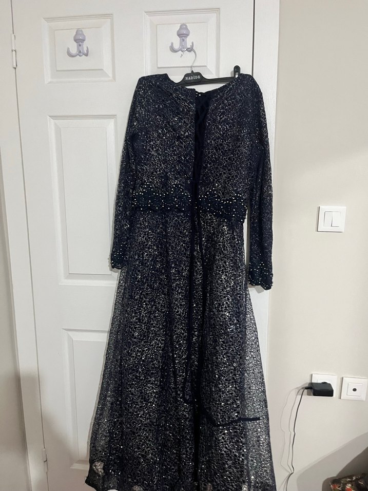 Uzun Kollu lacivert  Boncuk İşlemeli Abiye Elbise - Görsel 3