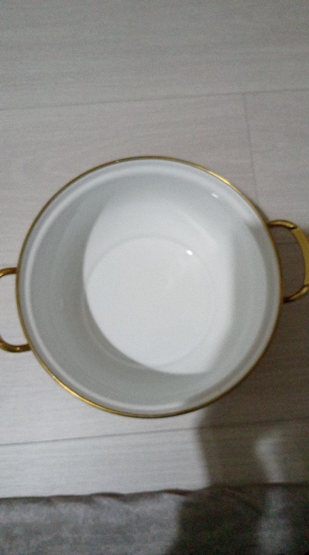 Parlak Kırmızı Kapaklı Tencere - Görsel 2