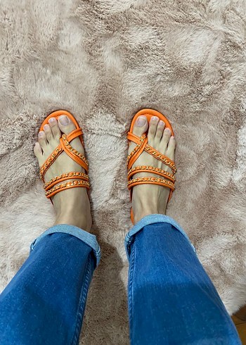 ZİNCİR DETAYLI PARMAK ARASI TERLİK - Görsel 3