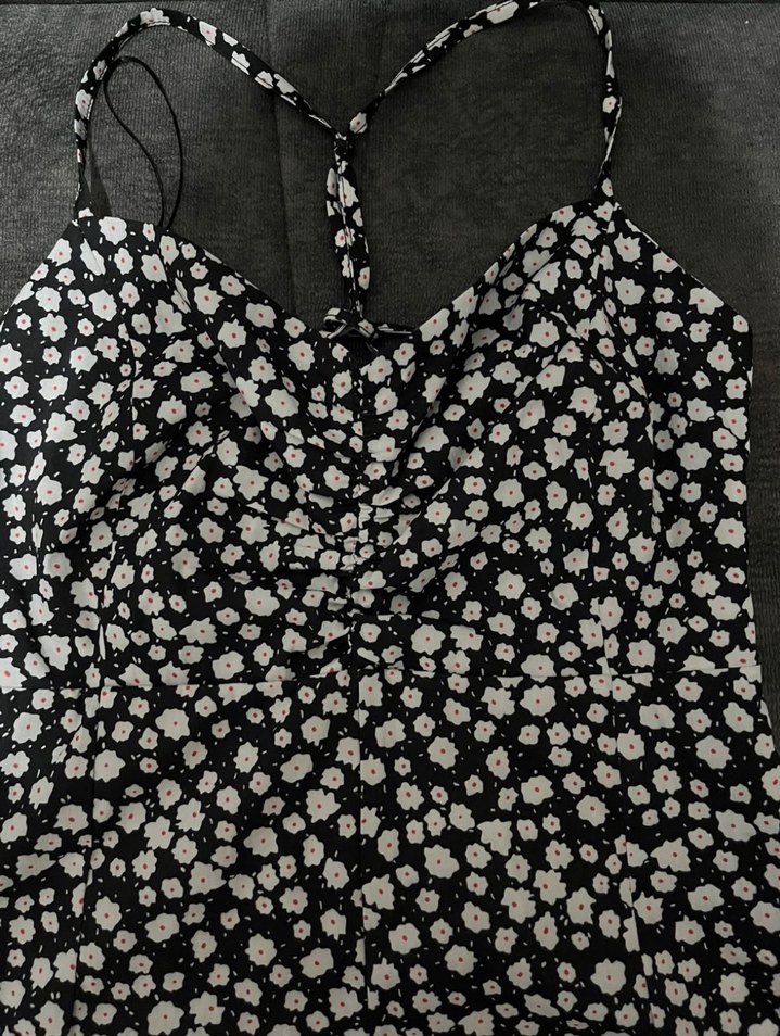 Çiçek Desenli Siyah Midi Elbise - Görsel 3