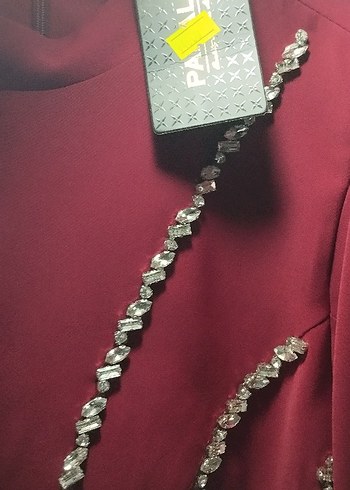 Uzun Kollu Bordo İşlemeli Abiye Elbise - Görsel 2