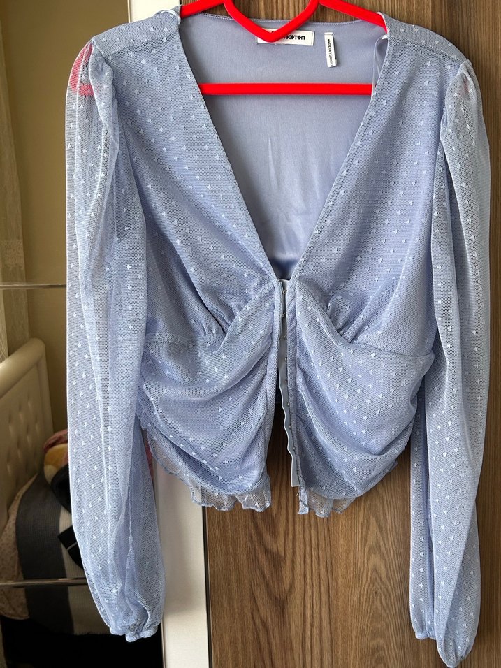 V yaka, drapeli, uzun kollu mavi bluz - Görsel 2