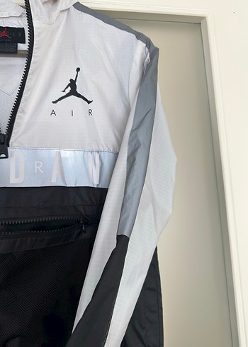 9 Yaş Beden beyaz Renk Jordan Baskılı Erkek Çocuk Fermuarlı Yağmurluk