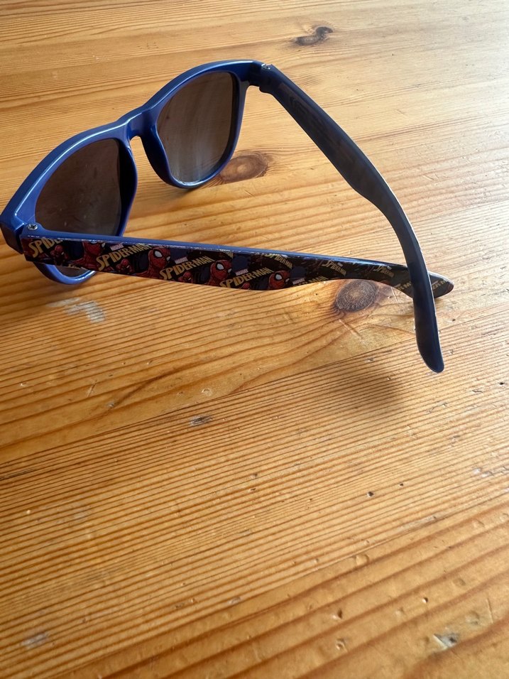 Erkek Çocuk Güneş Gözlüğü - Görsel 2