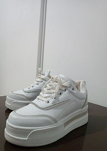 Beyaz Platform Topuklu Spor Ayakkabı - Görsel 2