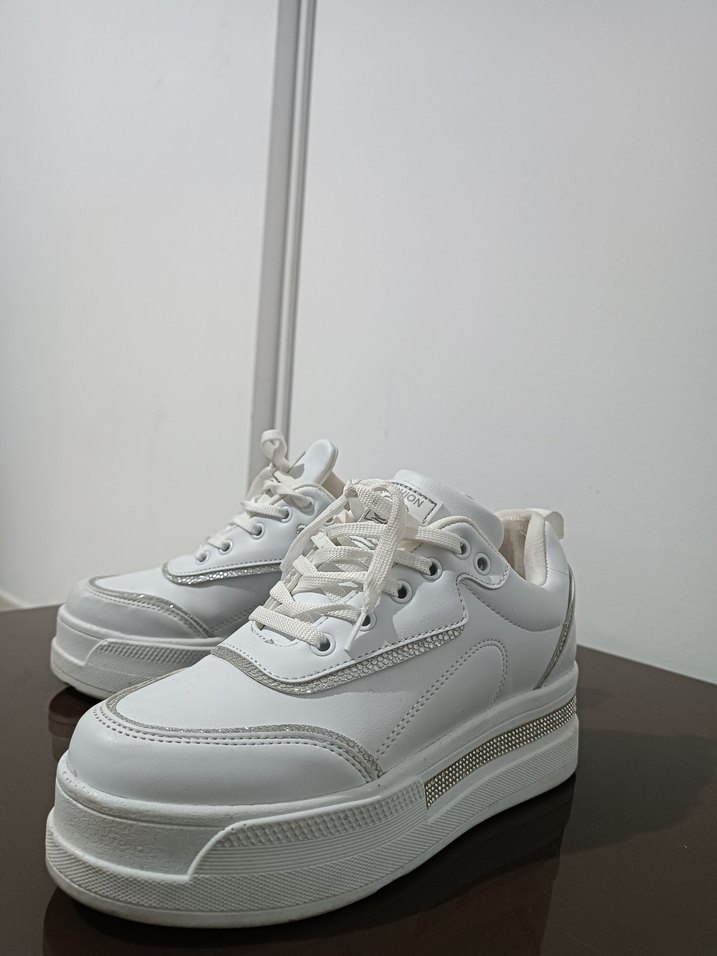 Beyaz Platform Topuklu Spor Ayakkabı - Görsel 2