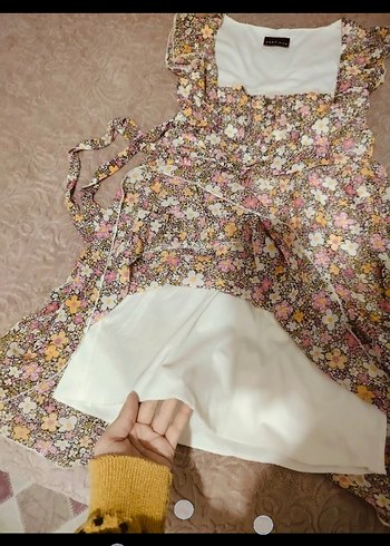 Çiçekli Bohem Kız Elbisesi, Kolsuz, Fırfırlı - Görsel 3