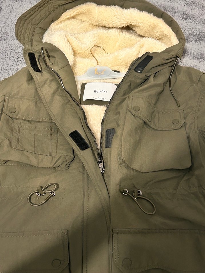 Bershka Kadın haki  içi Suni Kürklü Kolsuz Mont - Görsel 2