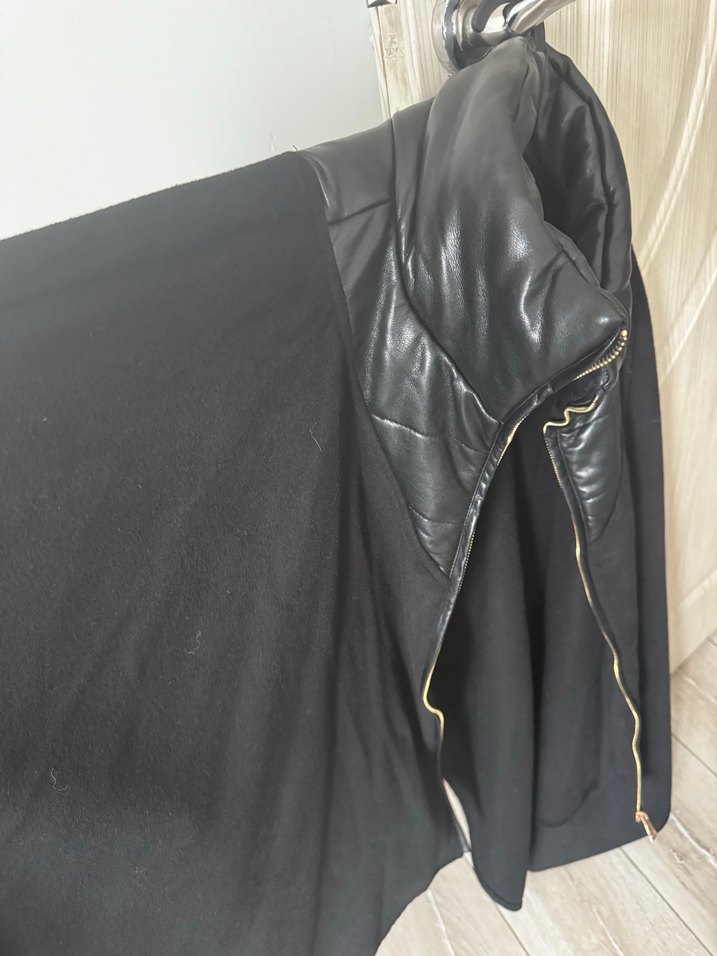 İpekyol Siyah Deri Detaylı Dik Yaka Fermuarlı Panço - Görsel 3