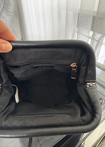 Zincir Detaylı Siyah Deri Kadın Çanta Adil Işık - Görsel 4