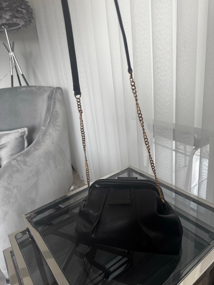 Zincir Detaylı Siyah Deri Kadın Çanta Adil Işık - Görsel 3