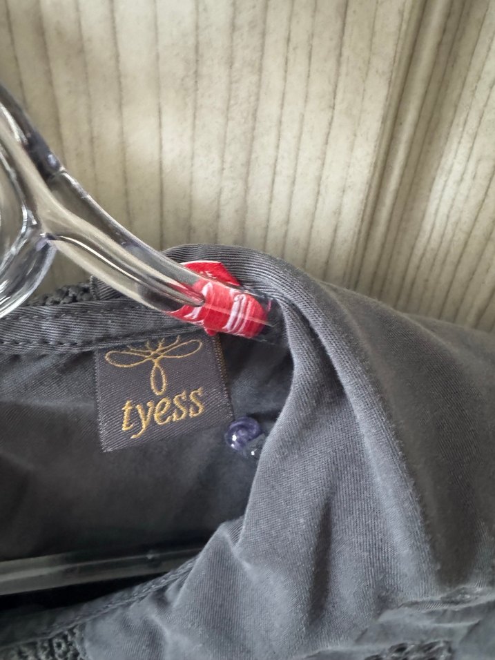 Gri Nakışlı Fırfırlı Tyess Elbise - Görsel 3