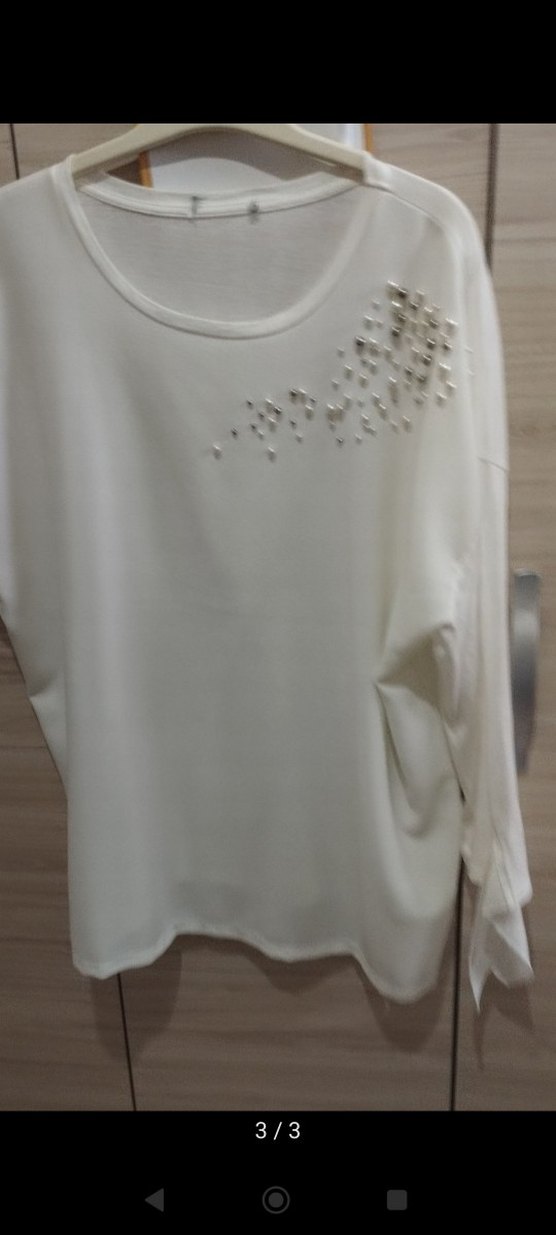 Payet Detaylı Beyaz Kısa Kollu Bluz - Görsel 3