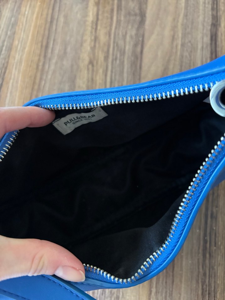 Mavi Tokalı Kadın Deri Omuz Çantası - Görsel 4