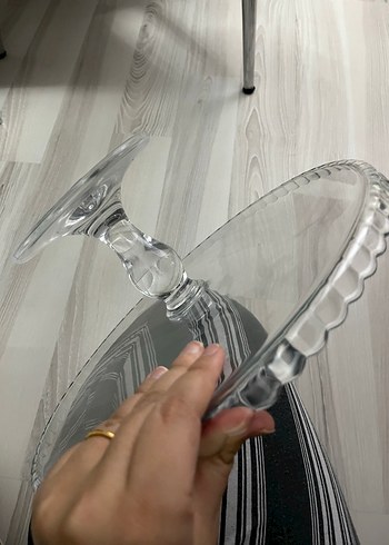 Şeffaf Cam Ayaklı Servis Tabağı - Görsel 2