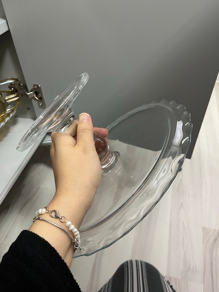 Vintage Tarzda Beyaz Cam Ayaklı Tabak - Görsel 2