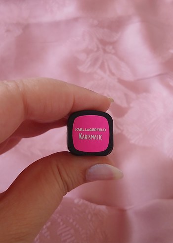 LOREAL KARL LAGERFELD KARISMATIC RUJ - Görsel 2