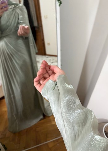 yeşil Drapeli Uzun Abiye Elbise - Görsel 4