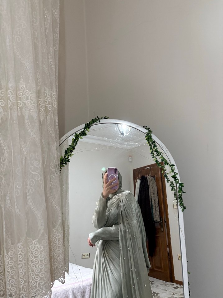 yeşil Drapeli Uzun Abiye Elbise - Görsel 2