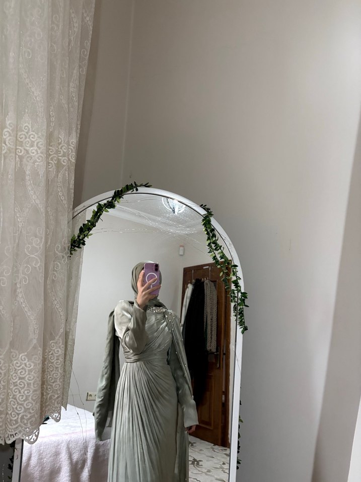 yeşil Drapeli Uzun Abiye Elbise - Görsel 5